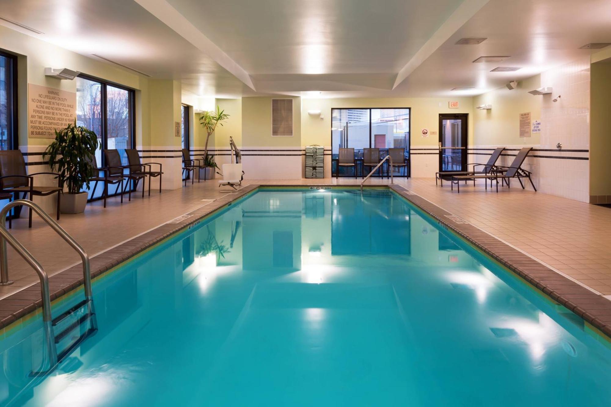 Fairfield Inn & Suites Louisville Downtown Zewnętrze zdjęcie